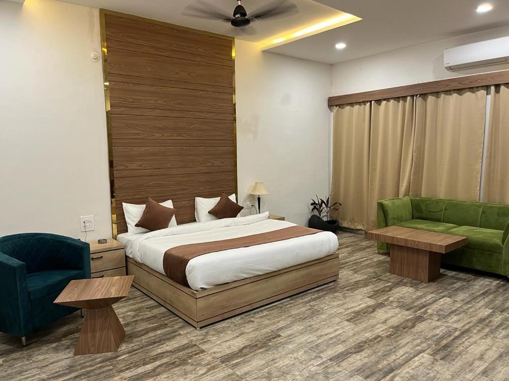 Hotel Eco Park Rewa Экстерьер фото