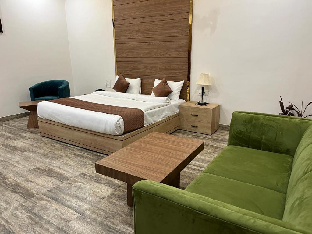 Hotel Eco Park Rewa Экстерьер фото