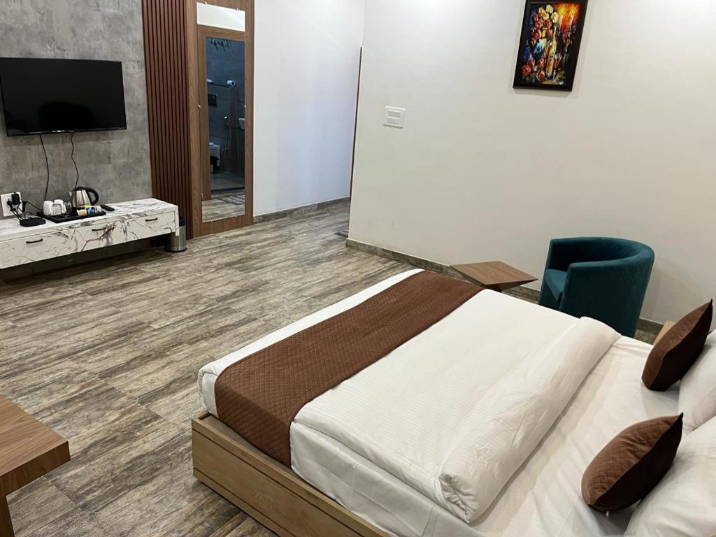Hotel Eco Park Rewa Экстерьер фото
