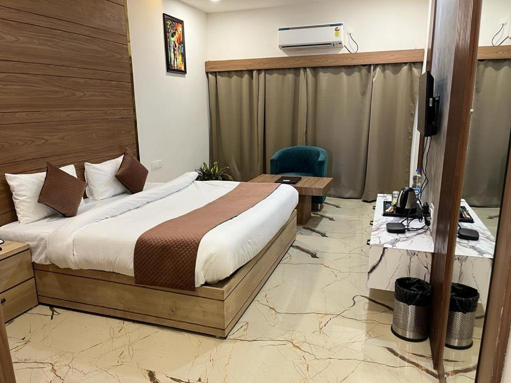 Hotel Eco Park Rewa Экстерьер фото