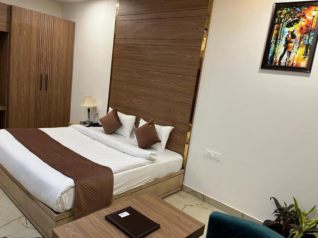Hotel Eco Park Rewa Экстерьер фото